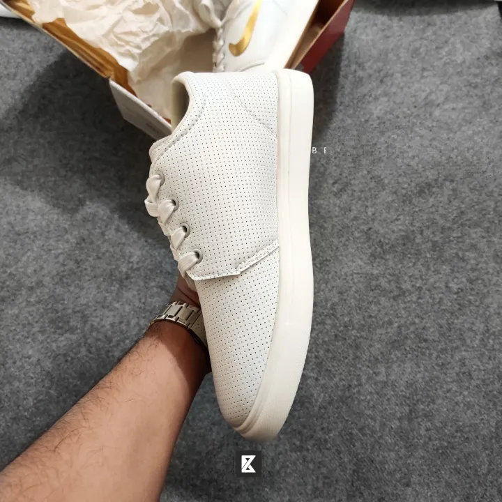 new%20fashion%20Men%20Sneakers%20Men%20Casual%20Shoes%20Fashion%20Snake%20shoes%20-%20Image%204