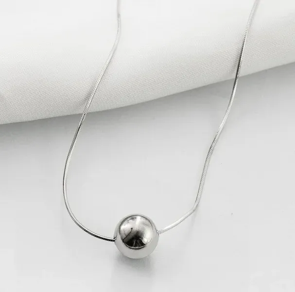 Simple%20stylish%20Pearl%20Necklace%20for%20Women%20-%20Image%207