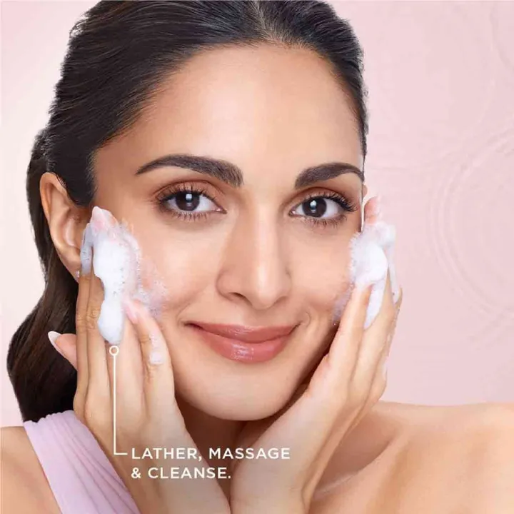 Ponds%20Bright%20Beauty%20Anti-Dullness%20Facewash%20with%20Vitamin%20B3%20(Indian%20Variant)%20-%2050gm%20-%20Image%202