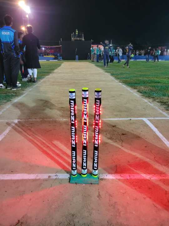 Cricket%20LED%20Stump%20-%20Image%204