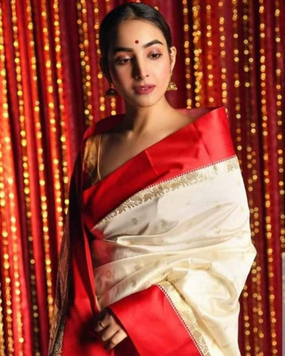 Soft%20Silk%20Traditional%20Saree%20For%20Woman%20New%20Design%20Sarees%20-%20Image%202