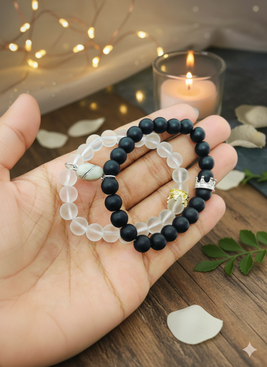 2%20Pcs%20Set%20Luminous%20Magnetic%20Heart%20Couple%20Bracelet-%20Glow%20in%20the%20Dark%20-%20Image%203