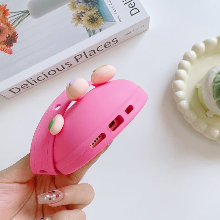 3D%20Funny%20DIY%20Holes%20Crocs%20Toes%20Charms%20Slippers%20Summer%20Soft%20Silicorelaxne%20Phone%20Case%20for%20iPhone%2011%2012%2013%2014%2015%20Pro%20Max%20Breathable%20Cover%20-%20Image%203