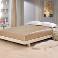 Sumptuous Slumber: 3-Piece Silk Fitted Sheet & Pillowcases for Cozy Nights. 
