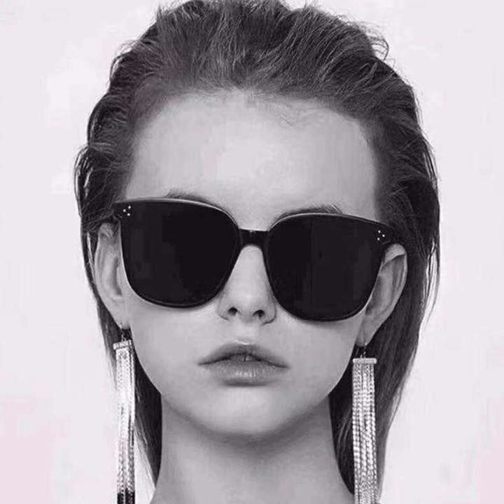 2023 New Internet Celebrity Same Style Small Three Point Korean Version Male Large Frame Sunglasses Female