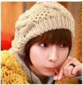 2020 Korean version new autumn and winter big bud Fried Dough Twists ball knitted hat women's wool beret.