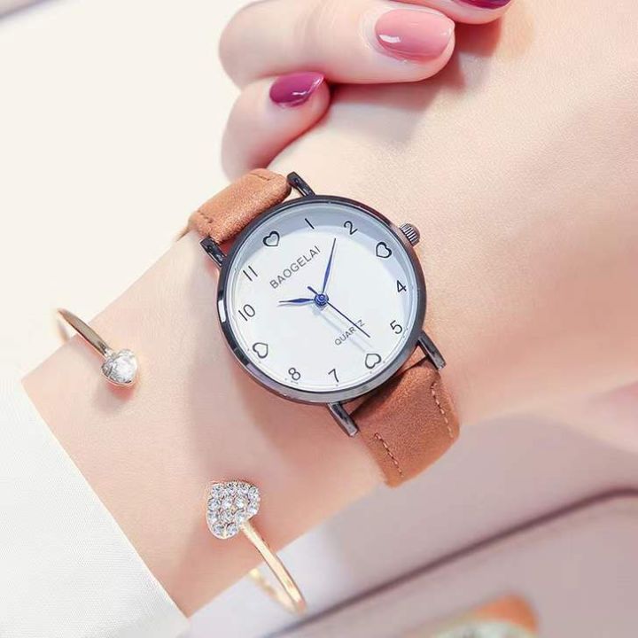 BAOGELAI%20Suede%20Strap%20Watch%20Glow-in-the-dark%20Ladies'%20Watch%20Vintage%20Quartz%20Ladies'%20Watch%20With%20Leather%20Strap%20Simply%20Decorated%20Casually%20-%20Image%204