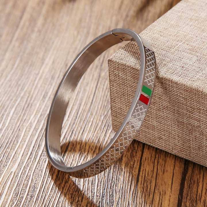 cuff%20bracelet%20for%20men%20-%20Image%203