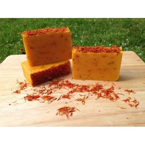 Hand%20made%20safron%20soap%20100gm%20-%20Image%208