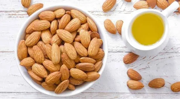 Almonds%20Nuts%20Kat%20Badam%20500%20gm%20-%20Image%204