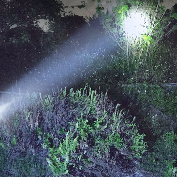 Solar%20Led%20Flashlight%20USB%20Rechargeable%20Flashlight%20Lanterna%20Outdoor%20Long-range%20Torch%20Multi-function%20Emergency%20Power%20Bank%20Hand%20Lamp%20-%20Image%207