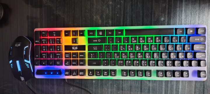 Gigasonic%20luminious%20Gaming%20Combo%20Rgb%20Keyboard%20And%20Mouse%20combos%20RGB-699GS%20Cool%20Backlight%20-%20Image%204