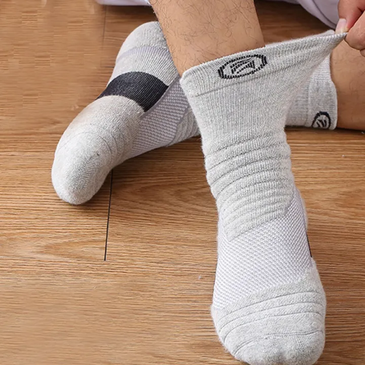 Anti-slip%20Football%20Socks%20Men%20Women%20Cotton%20Sock%20Short%20Long%20Tube%20Soccer%20Basketball%20Sport%20Socks%20Breathable%20Deodorant%20Socks%2038-43%20BunnyGarden%20-%20Image%203