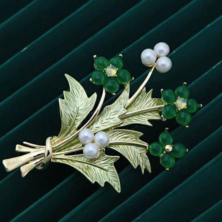 hijab pin Green flower leaf and pearl flower leaf fashionable style elegant flower brooch for girls and women- Avant-garde