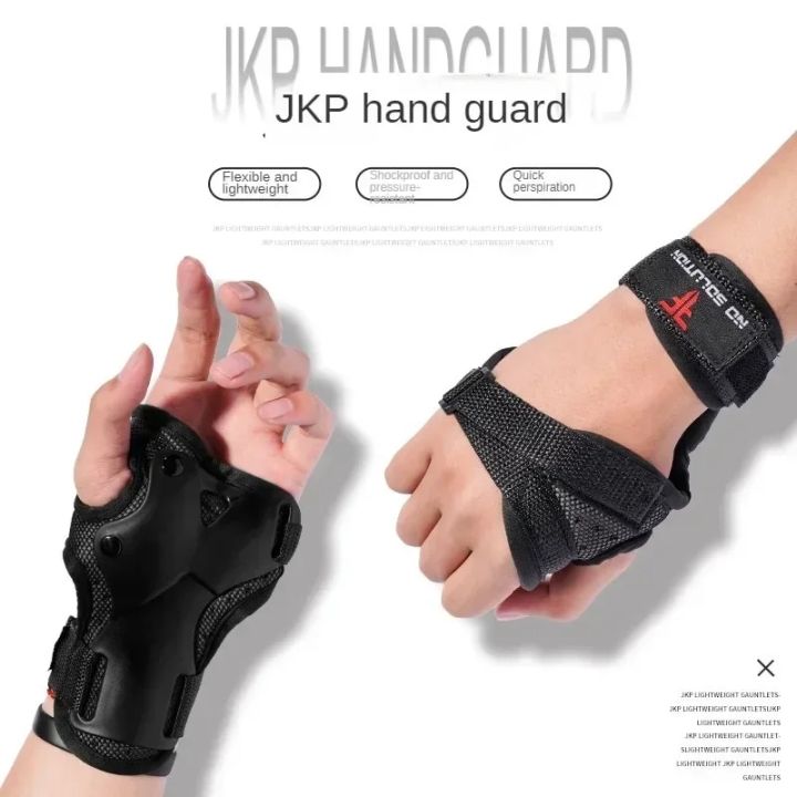 Roller%20Skating%20Wrist%20Guards%20Support%20Gym%20Skiing%20Wrist%20Guard%20Skating%20Hand%20Snowboard%20Protection%20Hand%20Protector%20For%20Outdoor%20Sport%20-%20Image%204