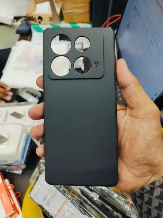 Premium%20Liquid%20Silicone%20Phone%20case%20for%20Infinix%20Note%2040%20Liquid%20Silicon%20Mobile%20Back%20Case%20Soft%20Silicone%20Phone%20Cover%20-%20Image%202