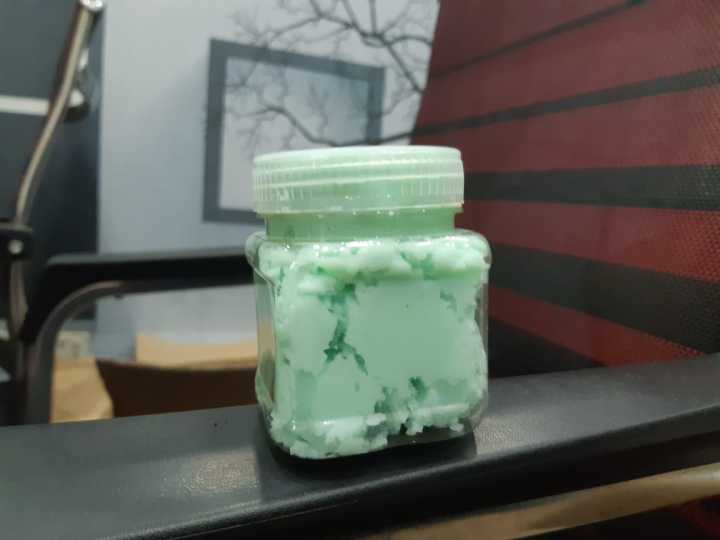 Polish%20Compound%20For%20Resin%20work%20(50%20gram)%20-%20Image%202