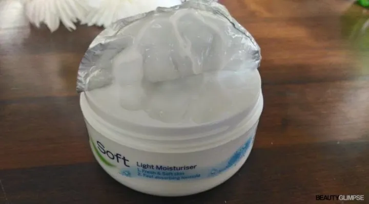 Nivea%20Soft%20Jar%20Moisturising%20Cream%20200%20ml%20%20(International)%20-%20Image%204