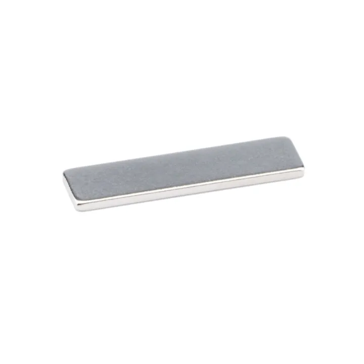 High-Strength%20N52%20Neodymium%20Square%20Magnets%2025x5x1mm,%2025x5x1.5mm%20for%20DIY%20Projects,%20Magnetic%20Playboards,%20and%20Office%20Organization%20-%20Unisex%20-%20Image%204