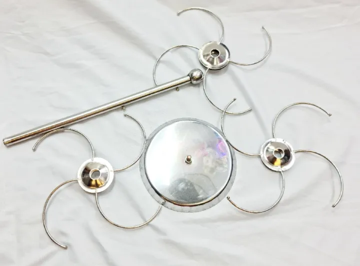 Stainless%20Steel%20Twelve%20stick%20Churir%20Alna%20with%20Connected%20Rotating%20Display%20Stand%20for%20Your%20Bangles%20-%20Image%205