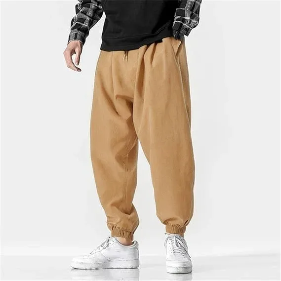 Soft%20&%20Breathable%20Men's%20Harem%20Trousers%20-%20Ideal%20for%20Hot%20Summer%20Days%20-%20Image%205