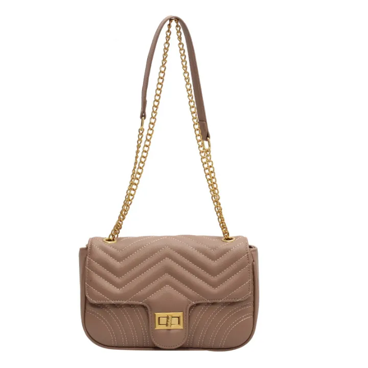 Bag%20Girls%20Little%20Fragrance%202023%20New%20Trendy%20Korean%20Edition%20Versatile%20Crossbody%20Small%20Bag%20Texture%20Commuting%20Fashion%20Chain%20Small%20Square%20Bag%20-%20Image%206