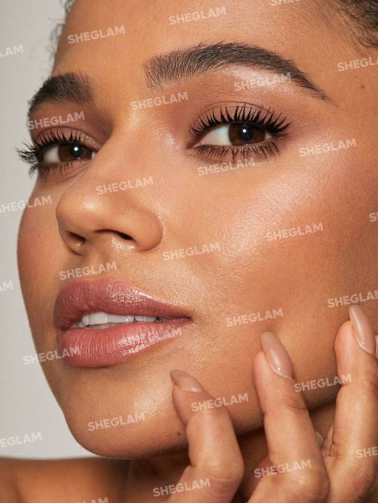 Sheglam%20Big%20Time%20Eyes%20Volumizing%20Mascara%20-%20Image%205