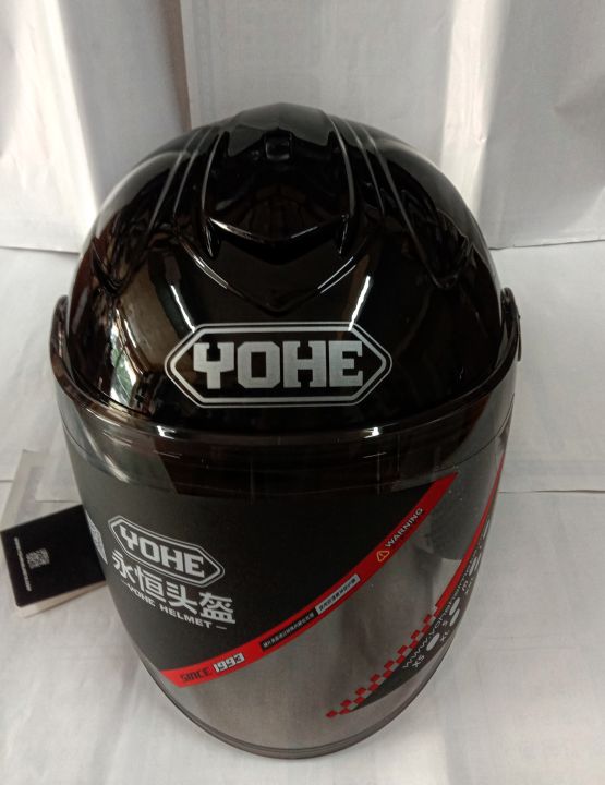 Yohe%20Halface%20Shiny%20Black%20Helmet:%20Stylish%20&%20Protective%20Motorcycle%20Helmet%20for%20Your%20Riding%20Adventures%20-%20Image%208