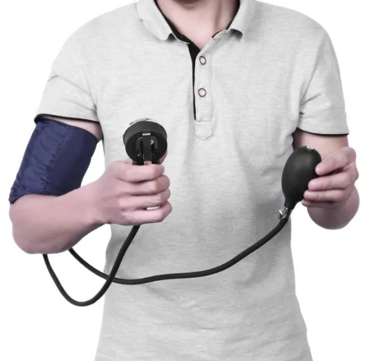 Manual%20Arm%20Sphygmomanometer%20Blood%20Pressure%20Gauge%20with%20Stethoscope%20Monitor%20Device%20Health%20Monitors%20-%20Image%203