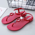 Sandals: women's outdoor wear summer flat sandals, super fairy temperament, new foreign style to wear sandwich beach shoes.