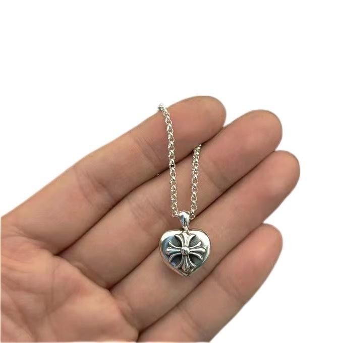 Croling%20vintage%20ch,%20heart-shaped%20cross,%20peach%20heart%20necklace,%20pendant,%20couple%20T-shirt,%20sweater,%20clavicle%20chain,%20punk%20style%20-%20Image%205