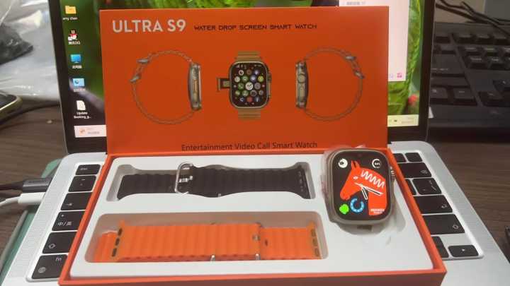 Ultra%20S9%20Android%204g%20Smartwatch%20With%20Dual%20Camera%204GB/64GB%20%E2%80%93%20(Body%20Color-Golden%20with%20double%20Straps)%20-%20Image%208