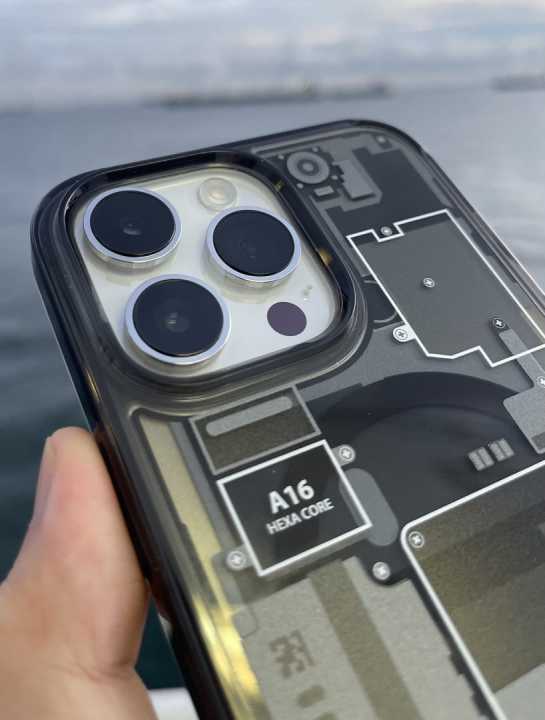 Spigen%20Ultra%20Hybrid%20Mag%20(MagFit)%20Designed%20for%20iPhone%2012%20Pro%20Max%20Case%20(2020)%20-%20Zero%20One%20-%20Image%204