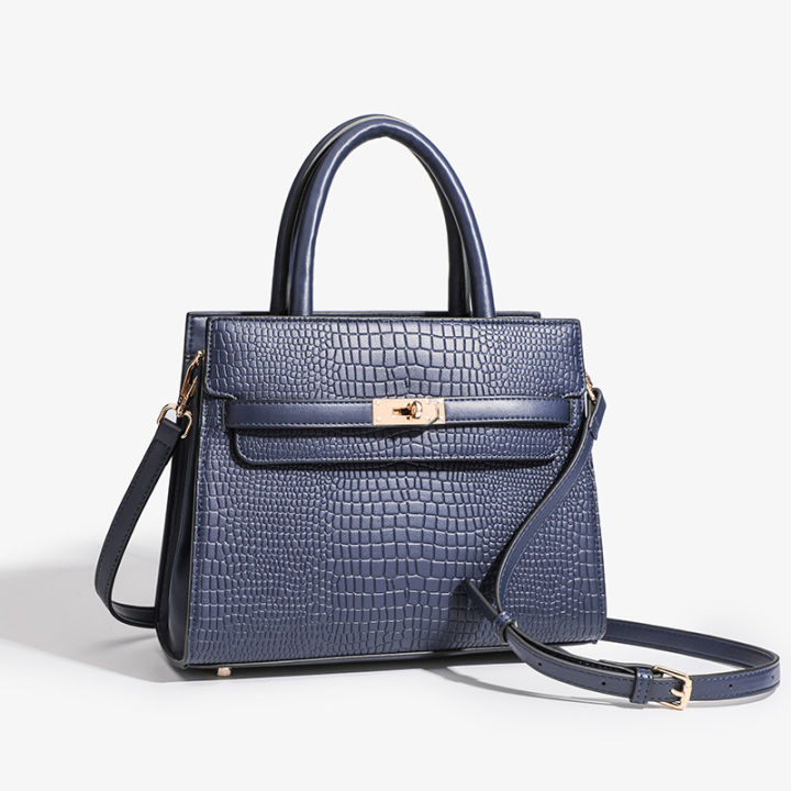 Light%20luxury%20women's%20bag,%20tote%20bag,%20red%20wedding%20bag,%20kelly%20bag,%202024%20new%20crocodile%20pattern,%20mom%20bag,%20crossbody%20handbag%20-%20Image%207