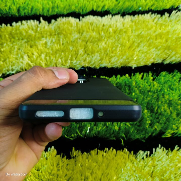 Redmi%20Note%2013%20Pro%204g%20Back%20Cover%20With%20Metal%20Frame%20Camera%20Protection%20Back%20Case%20Magsafe%20Design%20With%20Silicone%20Rubber%20Protecive%20Premium%20Back%20Case%20Redmi%20Note13%20Pro%204g%20-%20Image%204