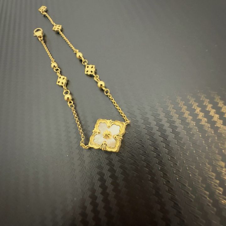 Buccellati%20V%20Gold%20Clover%20Bracelet%20Women's%20European%20and%20American%20Court%20Style%20Plated%2018K%20Rose%20Gold%20High%20Version%20Factory%20Wholesale%20-%20Image%208
