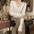 v Collar Soft Glutinous Sweater Women's Autumn and Winter Design Sense Niche Idle Style Knitwear Loose All-Match Small Top Clothes.
