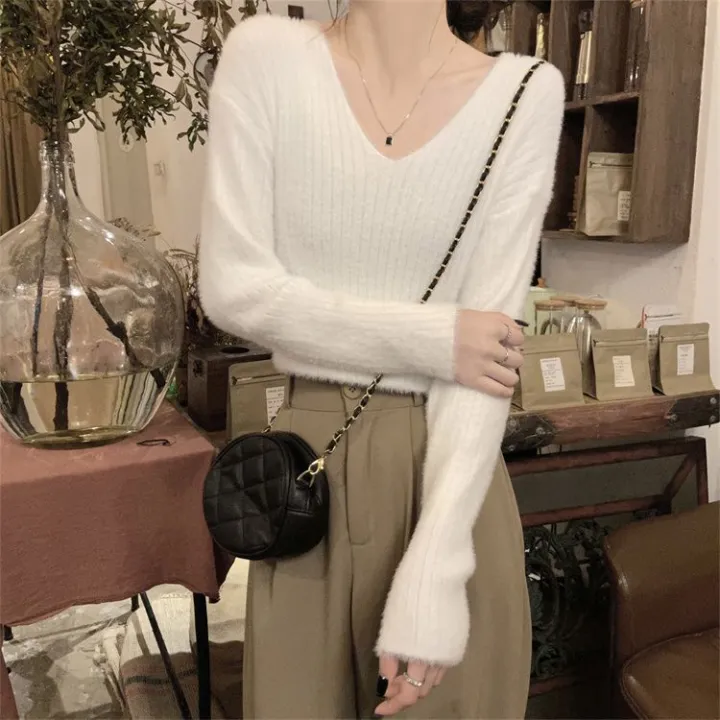 v%20Collar%20Soft%20Glutinous%20Sweater%20Women's%20Autumn%20and%20Winter%20Design%20Sense%20Niche%20Idle%20Style%20Knitwear%20Loose%20All-Match%20Small%20Top%20Clothes%20-%20Image%206