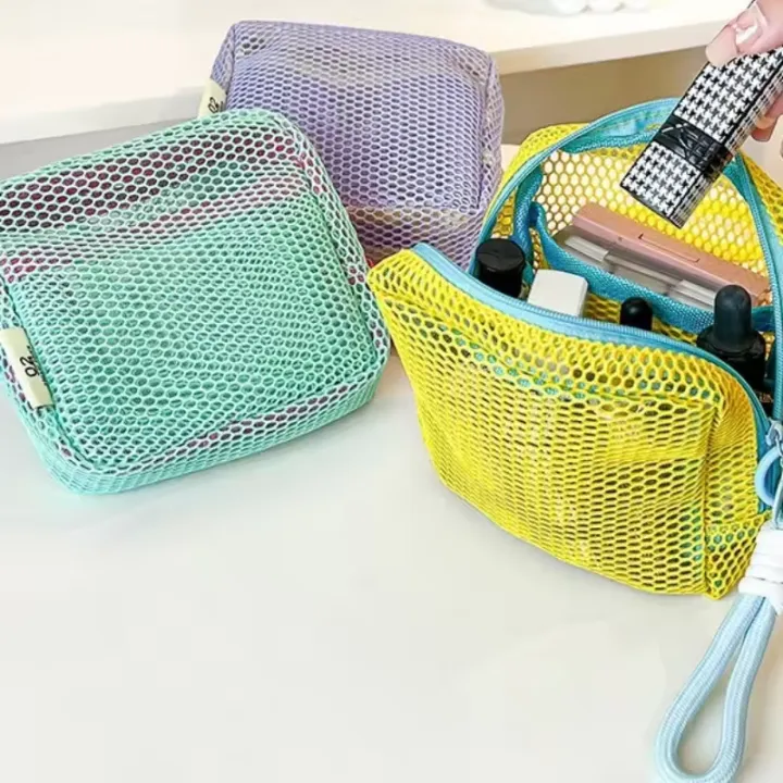 1%20Pcs%20Travel%20Portable%20Mesh%20Makeup%20Storage%20Bag%20Mini%20Square%20Travel%20Toiletry%20Gadget,%20Power%20bank,%20Mobile%20Pouch%20and%20Coin%20Purse%20with%20Wristlet%20Strap%20for%20Women%20-%20Image%203