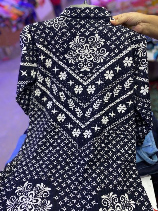 Women%E2%80%99s%20Jacquard%20Front-Open%20Sweater%20Black%20Acrylic%20Wool%20Long%20Fashion%20Sweater,%20Free%20Size%20-%20Image%202