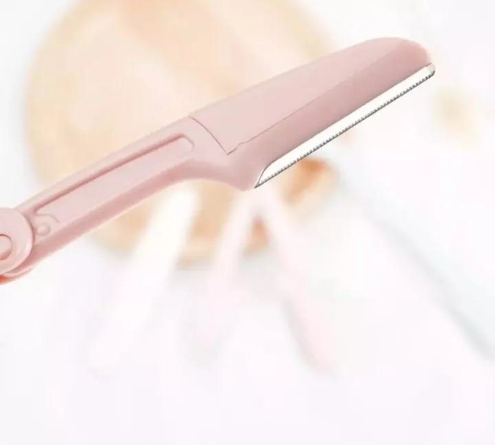 Eyebrow%20trimmer,%20stainless%20steel%20blades,%20three%20decorative%20eyebrow%20razors,%20eyebrow%20shavers,%20makeup%20tools%20-1pac%20-%20Image%206