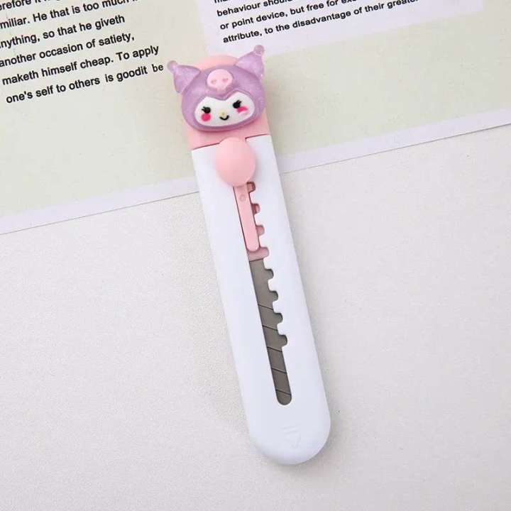 Premium%20Quality%20Cute%20Cartoon%20Mini%20Portable%20Cutter%20-%20Image%206
