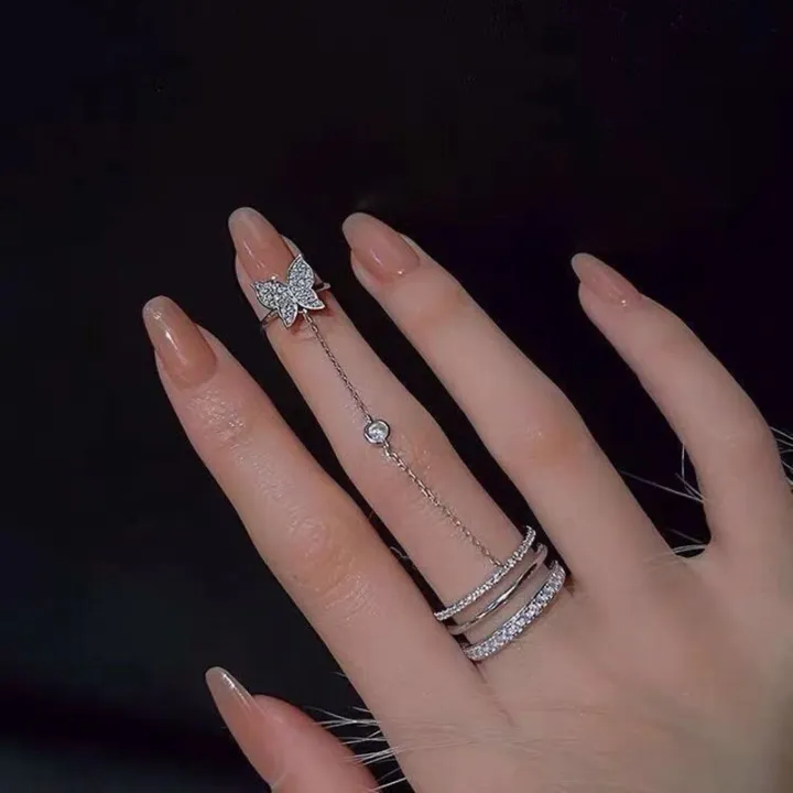 Double%20Finger%20Chain%20Rings%20For%20Women%20Korean%20Punk%20Butterfly%20Ring%20with%20chain%20-%20Image%206