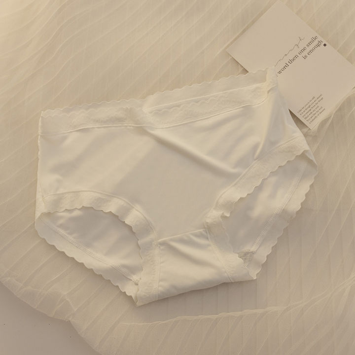 New%20Japanese%20Panties%20Women's%20Cotton%20Traceless%20Girl%20Simple%20Japanese%20Black%20and%20White%20Mid-Waist%20Student%20Lace%20Briefs%20-%20Image%206