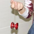 Metal Yoyo Toy High Speed Bearings Special Props Kids Toys with String Red.
