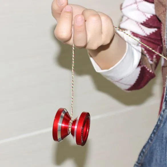 Metal%20Yoyo%20Toy%20High%20Speed%20Bearings%20Special%20Props%20Kids%20Toys%20with%20String%20Red%20-%20Image%207