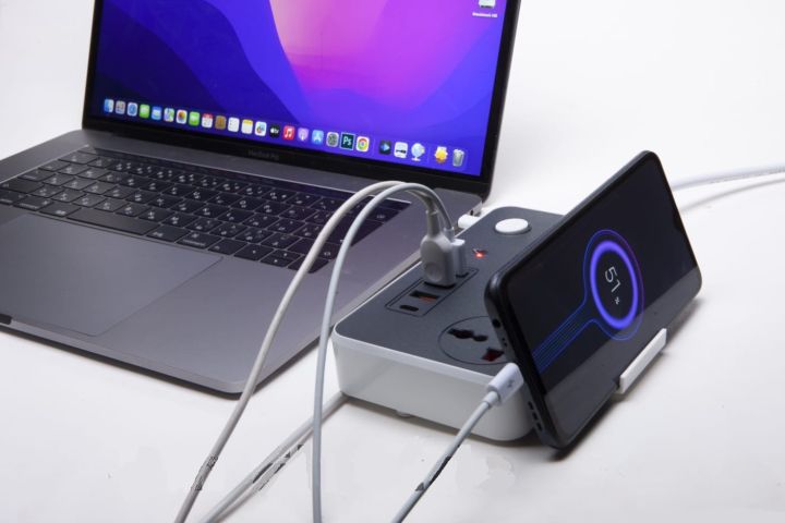 Maxline%20ML-804,%203%20Socket%20&%204%20USB%20With%20Lightning%20Port%20Fast%20Charging%20PD20W%20QC3.0%20Multiplug%20Power%20Strip%20USB-C%20Output:%2020W%20max%20(PD3.0)%20-%20Image%205