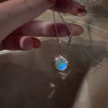 Fashion Simple Firefly Moonlight Stone Pendant Necklaces for Women Pretty Alloy Jewelry Gifts for Girls.