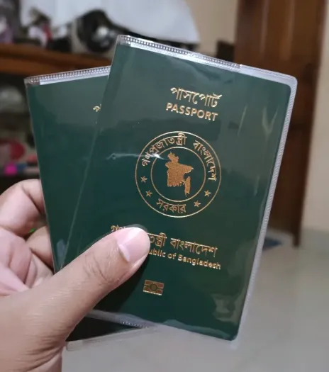 Transparent%20Passport%20Cover-1PCS%20-%20Image%207