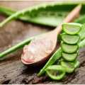 Skin Cafe Pure & Natural Aloe Vera gel 92%.